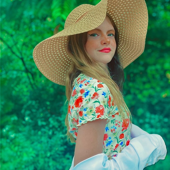 Sun hat - Picture 2 of 2